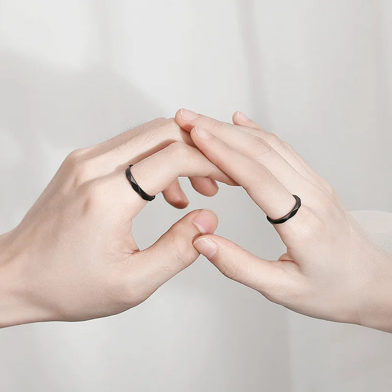 Black & White Geometric Adjustable Couple Rings