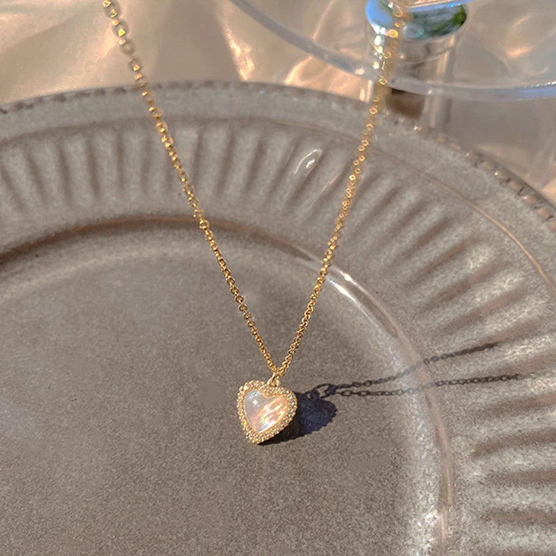 Bright Pendant Necklaces