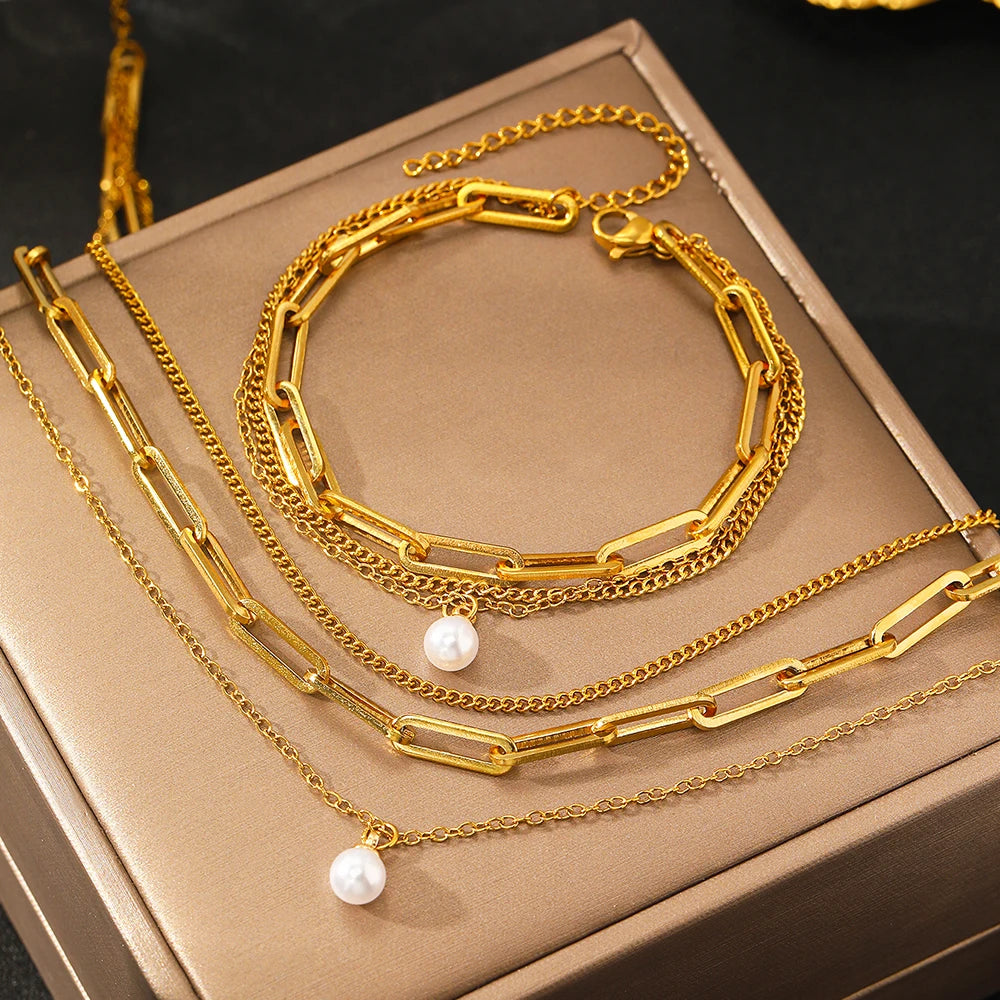 Elegant Pearl Jewelry Set