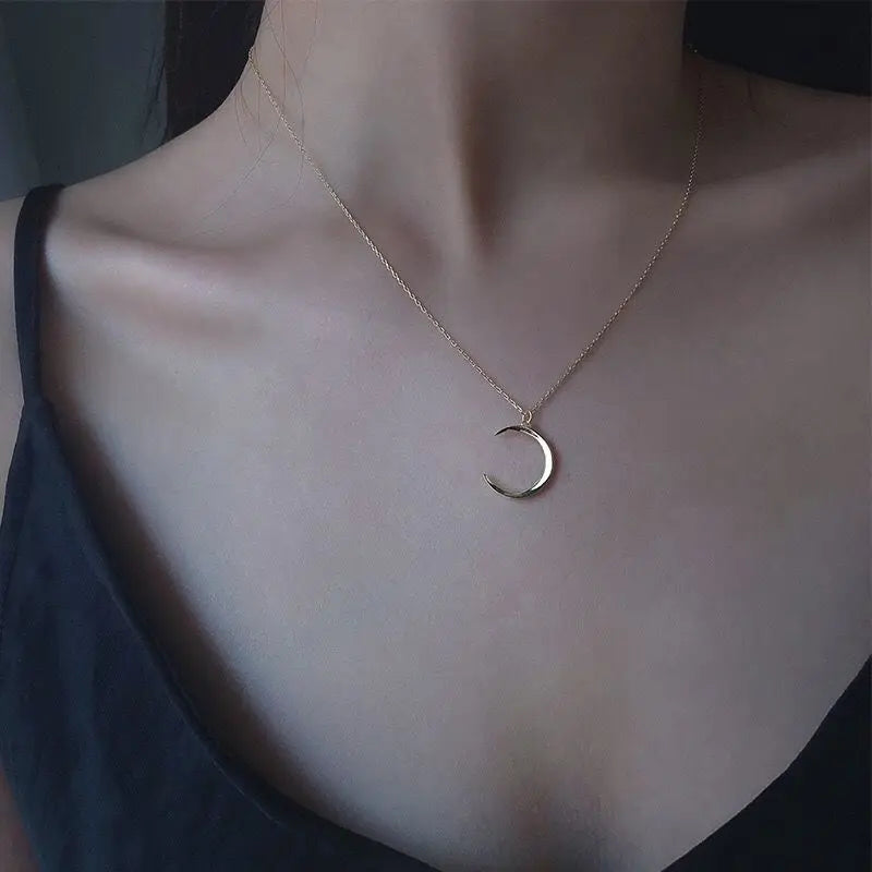 Bright Pendant Necklaces