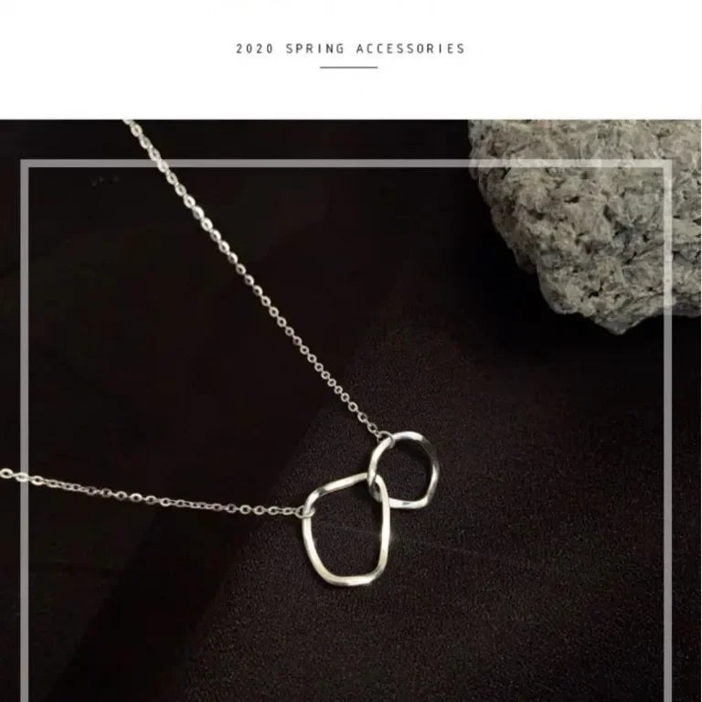 Double Round Pendant Necklace