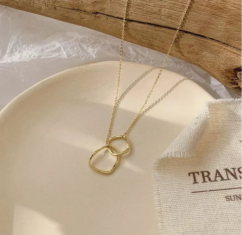 Double Round Pendant Necklace