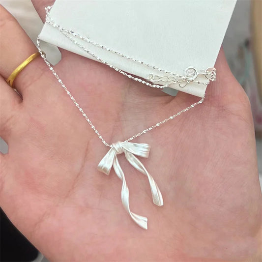 Elegant Bow Pendant Necklace